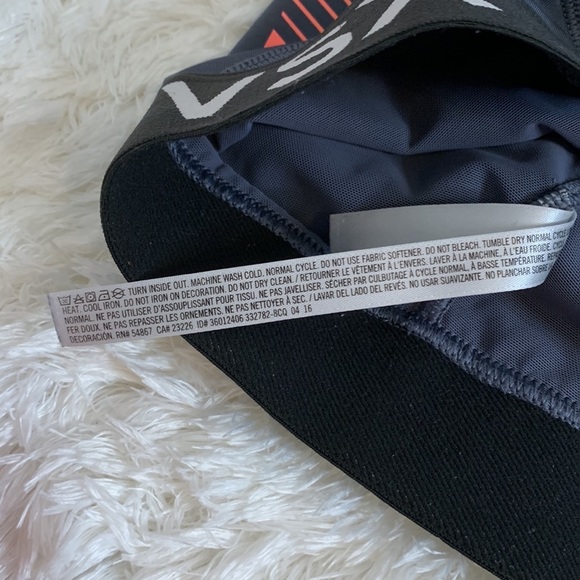 Victoria Secret Sports Bra - Picture 8 of 8